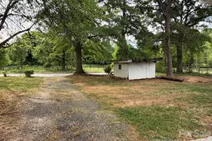 1431 3rd St Pl NE, Hickory, NC 28601 - Photo 18