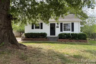 1431 3rd St Pl NE, Hickory, NC 28601 - Photo 4