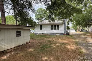 1431 3rd St Pl NE, Hickory, NC 28601 - Photo 16