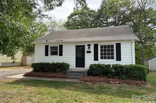 1431 3rd St Pl NE, Hickory, NC 28601 - Photo 2
