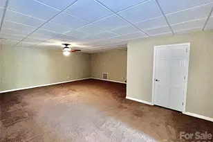7 Curtis Dr, Hendersonville, NC 28739 - Photo 24