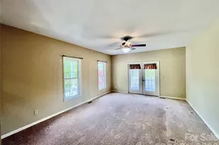 7 Curtis Dr, Hendersonville, NC 28739 - Photo 8