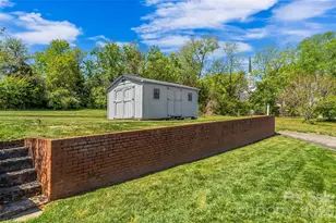 110 Burkemont Ave, Morganton, NC 28655 - Photo 38