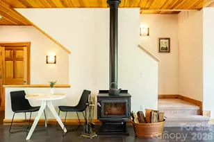 26 Robinson Creek Rd, Asheville, NC 28803 - Photo 4