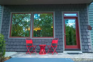26 Robinson Creek Rd, Asheville, NC 28803 - Photo 2
