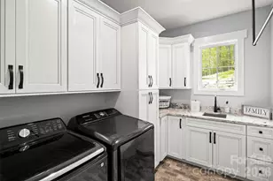 231 Tower Cir, Hendersonville, NC 28739 - Photo 14