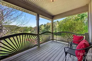 24 Triple Fairways Dr, Hendersonville, NC 28739 - Photo 14