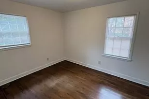 2929 Amity Garden Ct, Charlotte, NC 28205 - Photo 6