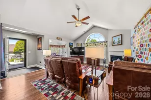 174 Summerfield Pl, Flat Rock, NC 28731 - Photo 6