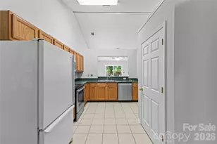 8455 Angwin Pl, Charlotte, NC 28262 - Photo 12