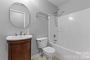 8455 Angwin Pl, Charlotte, NC 28262 - Photo 34