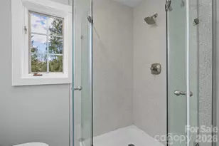 441 Mulberry St, Clyde, NC 28721 - Photo 22