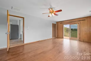441 Mulberry St, Clyde, NC 28721 - Photo 18