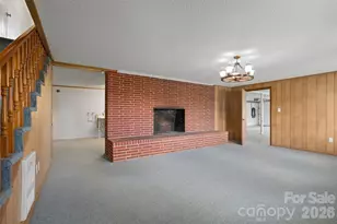 441 Mulberry St, Clyde, NC 28721 - Photo 32