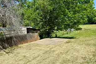 3195 Westview St, Valdese, NC 28690 - Photo 10