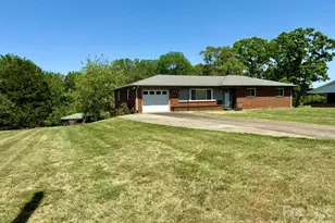 3195 Westview St, Valdese, NC 28690 - Photo 12
