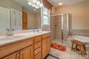 4 Olde Cottage Ln, Asheville, NC 28803 - Photo 16