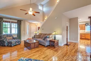 4 Olde Cottage Ln, Asheville, NC 28803 - Photo 8
