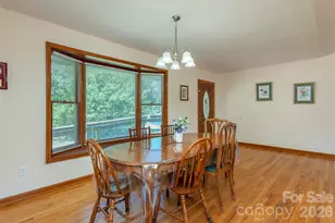 230 Blythewood Dr, Hendersonville, NC 28792 - Photo 10