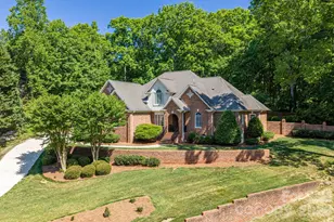 110 Elizabeth Ct, Mount Holly, NC 28120 - Photo 2
