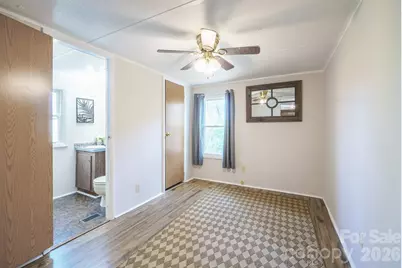 4021 26th Street Court NE, Hickory, NC 28601 - Photo 12