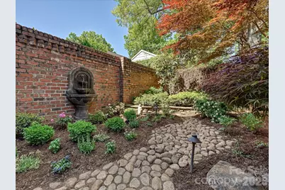 1117 Dilworth Crescent Row, Charlotte, NC 28203 - Photo 30