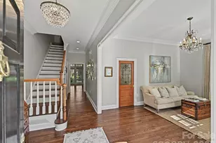 1117 Dilworth Crescent Row, Charlotte, NC 28203 - Photo 4