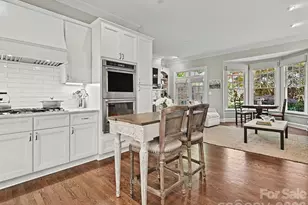 1117 Dilworth Crescent Row, Charlotte, NC 28203 - Photo 10