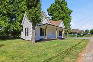 630 N Davis Ave, Newton, NC 28658 - Photo 4