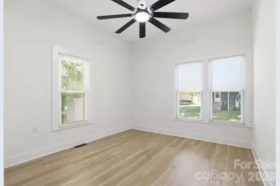 630 N Davis Avenue, Newton, NC 28658 - Photo 16
