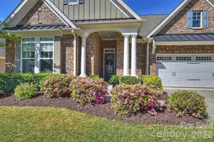 2028 Massy Clark Dr, Matthews, NC 28105 - Photo 2