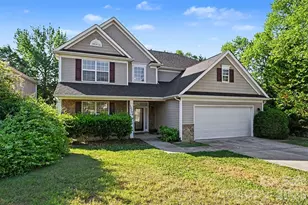 12700 Oldehurst Pl, Charlotte, NC 28262 - Photo 2
