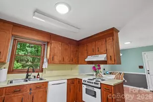 126 Tulip Ave SW, Concord, NC 28025 - Photo 10