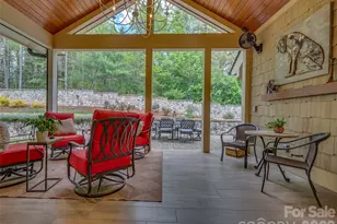 161 Linda Ann Dr, Flat Rock, NC 28731 - Photo 16