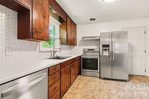 428 Frank Dr, Charlotte, NC 28215 - Photo 10