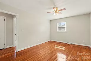 428 Frank Dr, Charlotte, NC 28215 - Photo 18