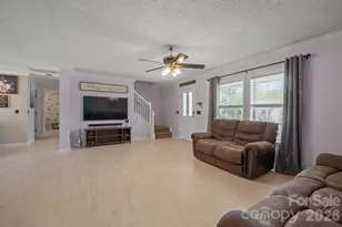 132 Top Flite Dr, Statesville, NC 28677 - Photo 10
