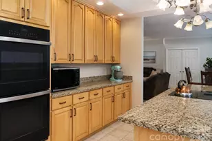 2107 Jenkins Printing Dr, Newton, NC 28658 - Photo 6
