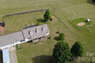 2107 Jenkins Printing Dr, Newton, NC 28658 - Photo 2