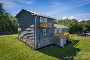 822 Windy Mountain Rd, Deep Gap, NC 28618 - Photo 8