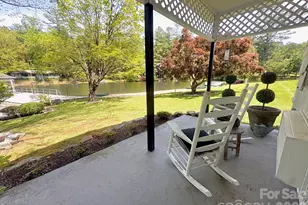 140 Old Mill Rd, Flat Rock, NC 28731 - Photo 4