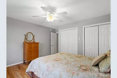 301 Robertson Street, Burnsville, NC 28714 - Photo 26