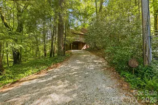 98 Skyline Dr, Hendersonville, NC 28791 - Photo 2