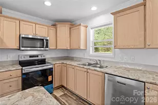 6028 Bridges St, Catawba, NC 28609 - Photo 14