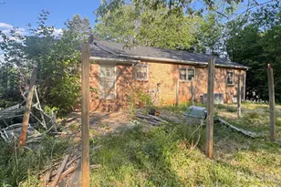 1102 Afton Dr, Lenoir, NC 28645 - Photo 2