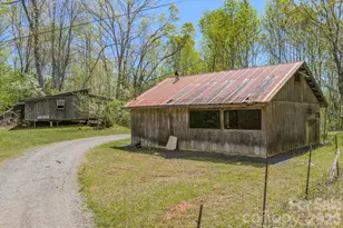 143 Gouge Cemetery Rd, Bakersville, NC 28705 - Photo 14