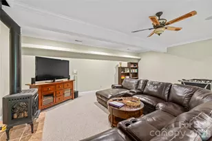 128 Churchill Downs Dr, Fairview, NC 28730 - Photo 32