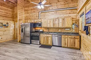 20 Laurel Cottage Ln, Black Mountain, NC 28711 - Photo 10