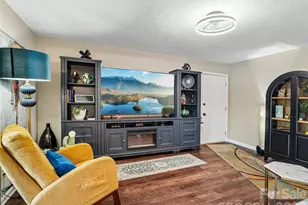 1737 Haywood Manor Rd, Hendersonville, NC 28791 - Photo 8