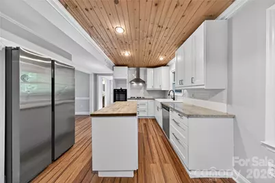 7942 Surreywood Place, Charlotte, NC 28270 - Photo 10